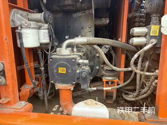 液壓泵室（大件艙室）