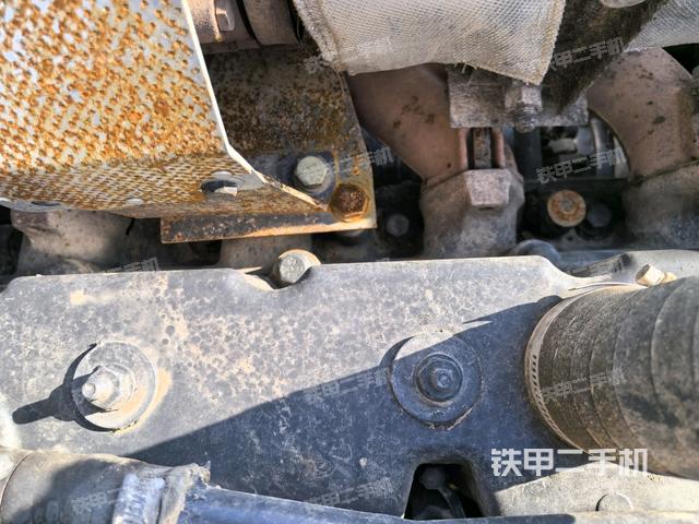 氣門室蓋螺絲特寫（上車部件）