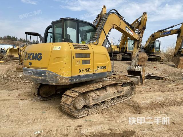 整機(jī)右后45°(整機(jī)外觀) 整機(jī)右后45°(整機(jī)外觀)
