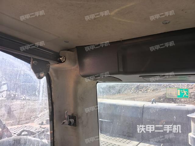 后窗玻璃角標(biāo)(駕駛室部分) 后窗玻璃角標(biāo)(駕駛室部分)