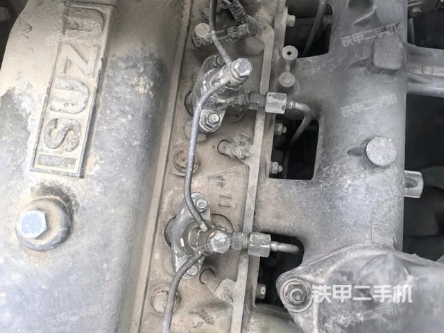 氣門室蓋螺絲特寫（上車部件）