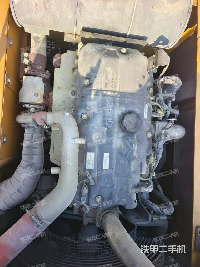 發(fā)動(dòng)機(jī)整體俯視（整機(jī)外觀）