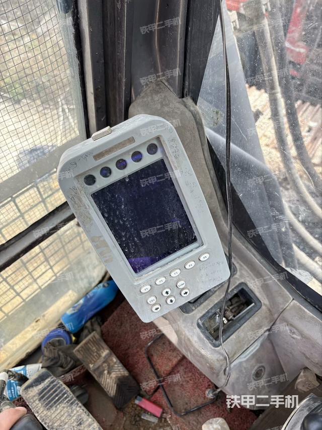 后窗玻璃角標(biāo)（駕駛室部分）