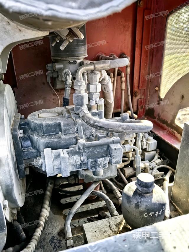 液壓泵室（大件艙室）