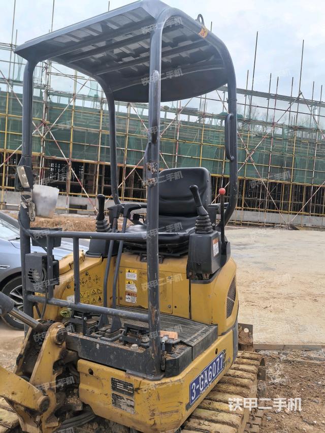 ?駕駛室正側(cè)（駕駛室部分）