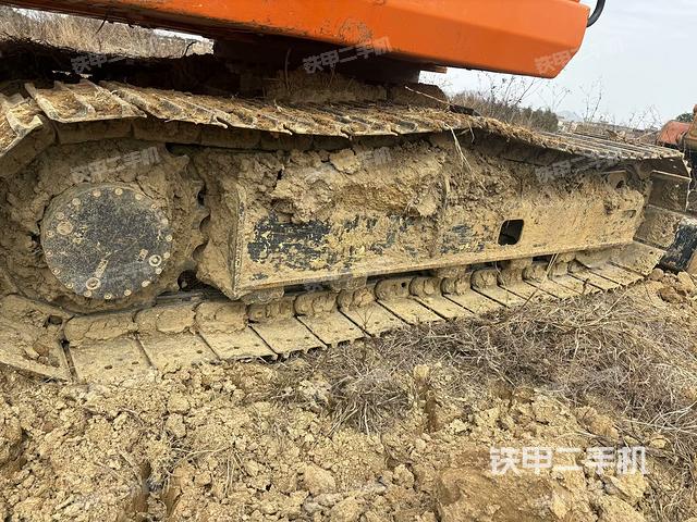 左驅(qū)動(dòng)輪（行走機(jī)構(gòu)）