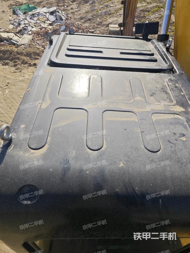 駕駛室頂部俯視（上車部件）