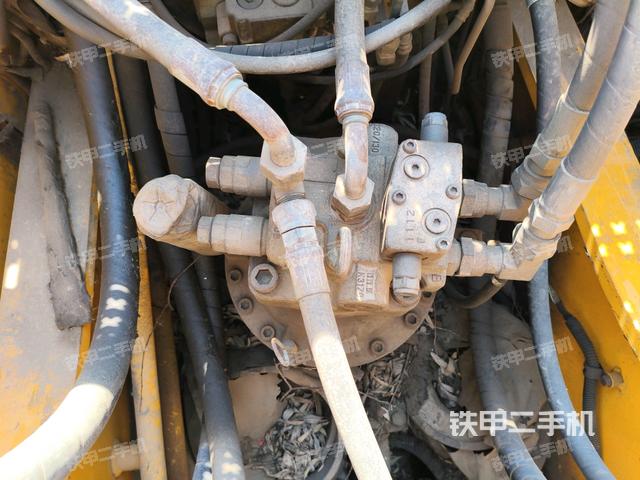 回轉(zhuǎn)馬達(dá)（上車部件）