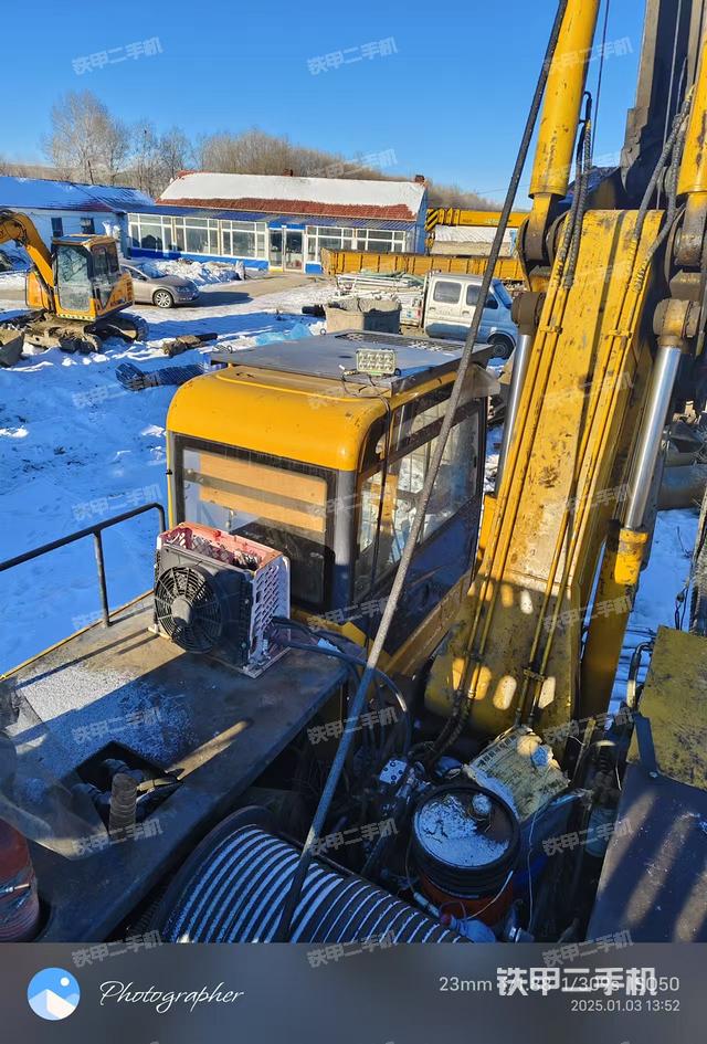 整机右侧（设备外观及核心部件）