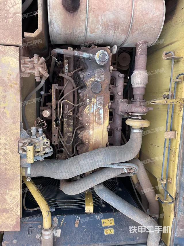 發(fā)動(dòng)機(jī)整體俯視（整機(jī)外觀）