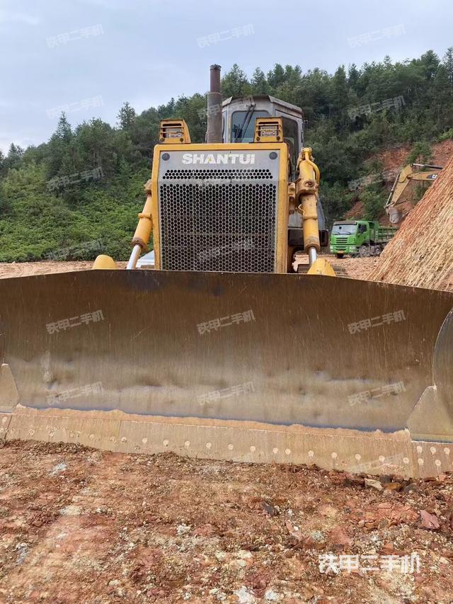 山推SD22G极寒型推土机