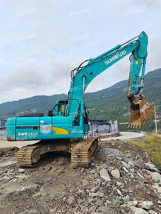 山河智能SWE215E-3H挖掘機(jī)實拍圖片