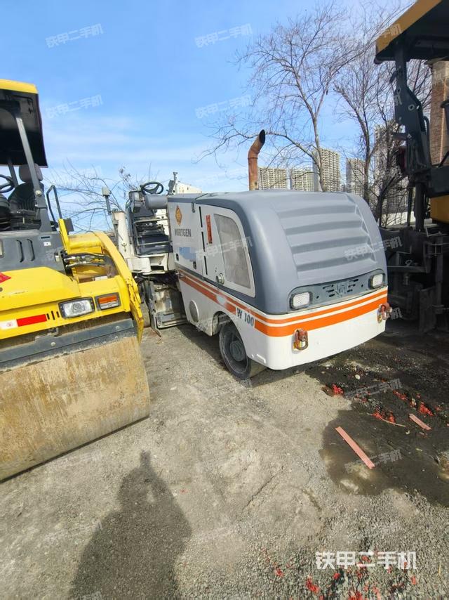 整機左側(cè)（設(shè)備外觀及核心部件）