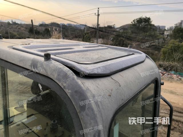 駕駛室頂部（整機(jī)外觀）