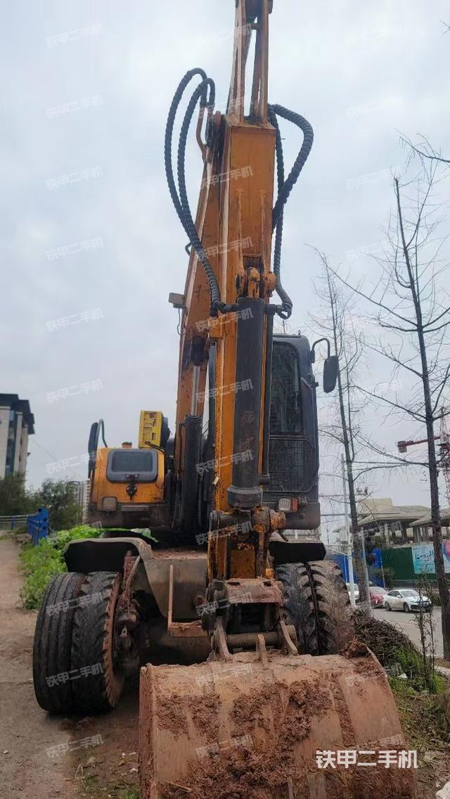新源XY75W-8挖掘机