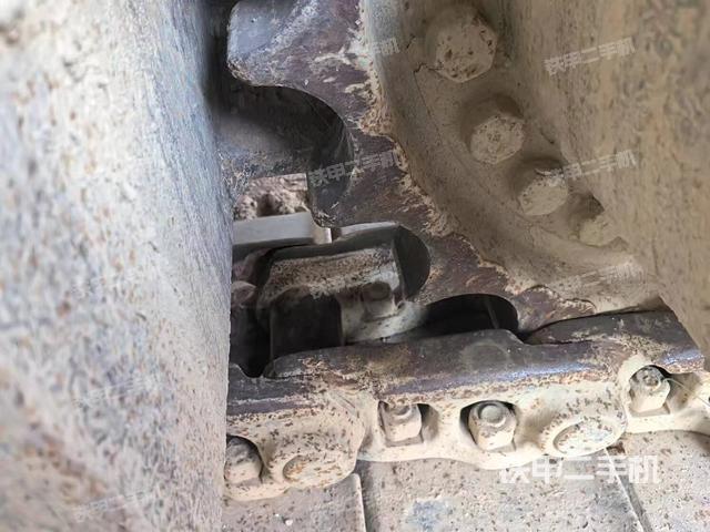 右側(cè)行走馬達(dá)蓋板（行走機構(gòu)）