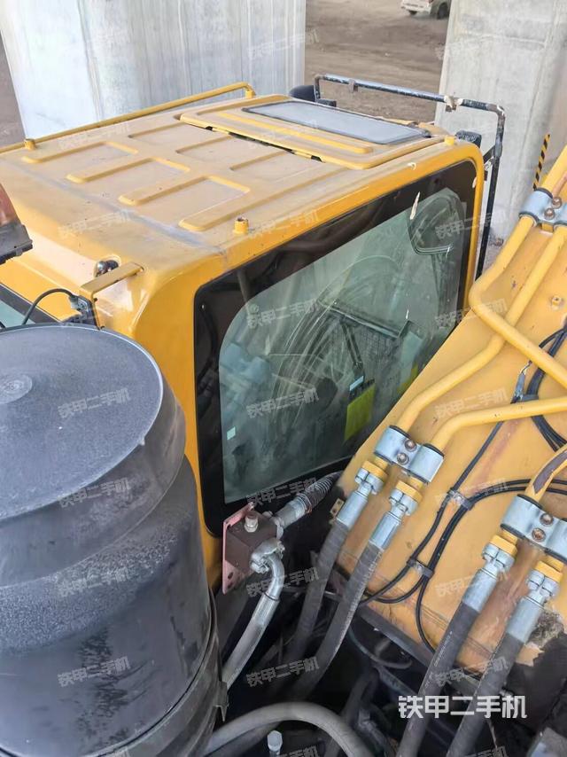 駕駛室頂部俯視（上車部件）