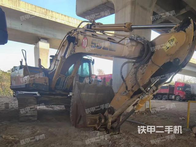 小臂整體右前（工作和回轉(zhuǎn)裝置）