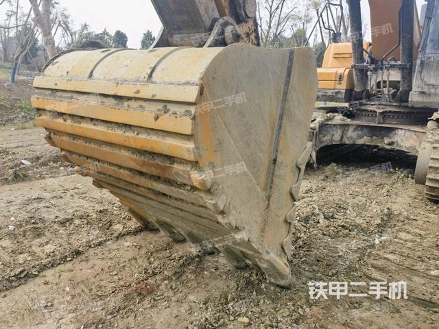 鏟斗45度(工作和回轉(zhuǎn)裝置) 鏟斗45度(工作和回轉(zhuǎn)裝置)