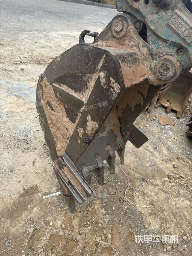 鏟斗45度（工作和回轉(zhuǎn)裝置）