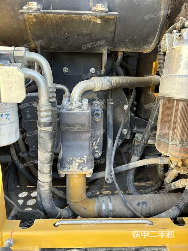 液壓泵室（大件艙室）