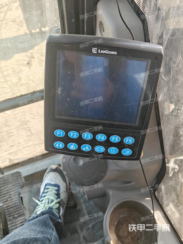 顯示屏?（駕駛室部分）