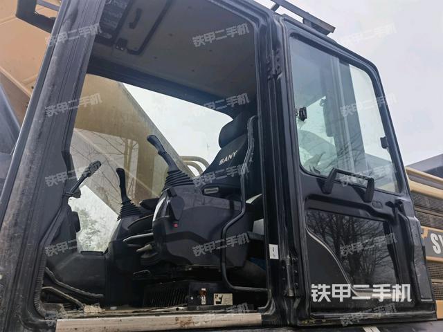 頂棚整體(駕駛室部分) 頂棚整體(駕駛室部分)