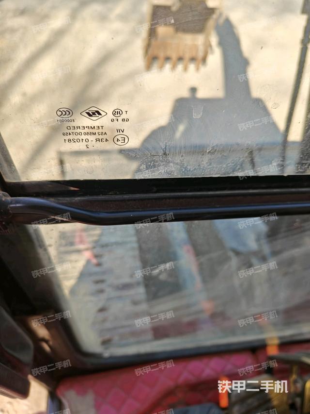 后窗玻璃角標(biāo)（駕駛室部分）