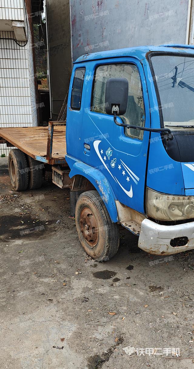 整機右側(cè)（設(shè)備外觀及核心部件）