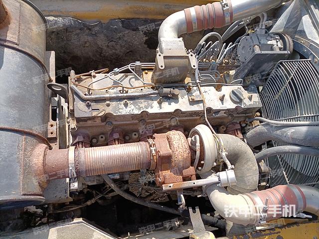 發(fā)動機(jī)整體俯視（整機(jī)外觀）