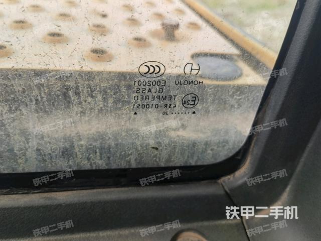 后窗玻璃角標(biāo)(駕駛室部分) 后窗玻璃角標(biāo)(駕駛室部分)