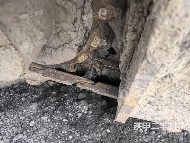 右側(cè)行走馬達(dá)蓋板（行走機(jī)構(gòu)）