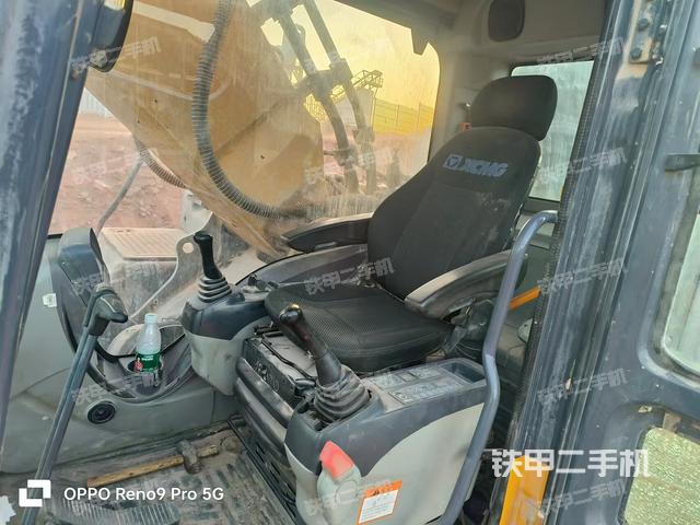 駕駛室整體（整機(jī)外觀）