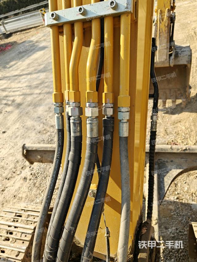 大臂整體?右側(cè)（工作和回轉(zhuǎn)裝置）