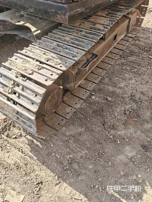 左側(cè)履帶整體?（行走機(jī)構(gòu)）