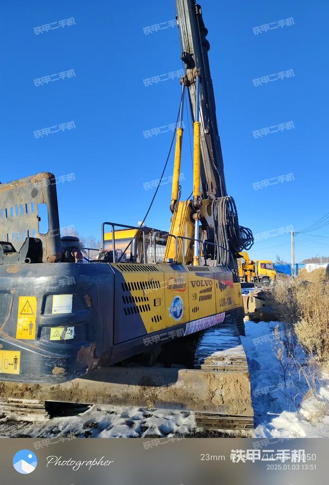 整机右后45°（设备外观及核心部件）