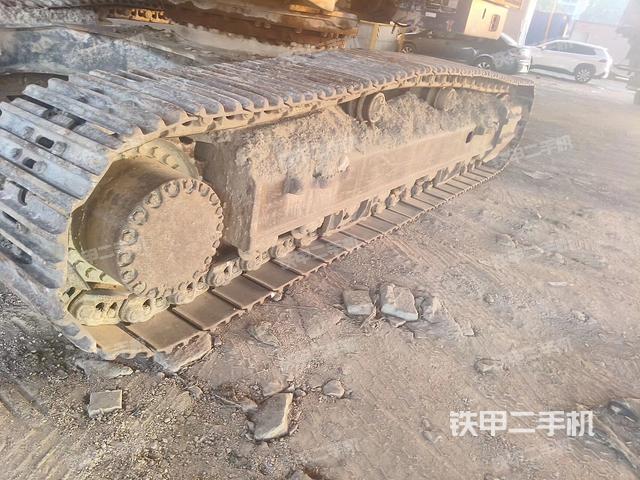 左側(cè)行走馬達(dá)蓋板（行走機構(gòu)）