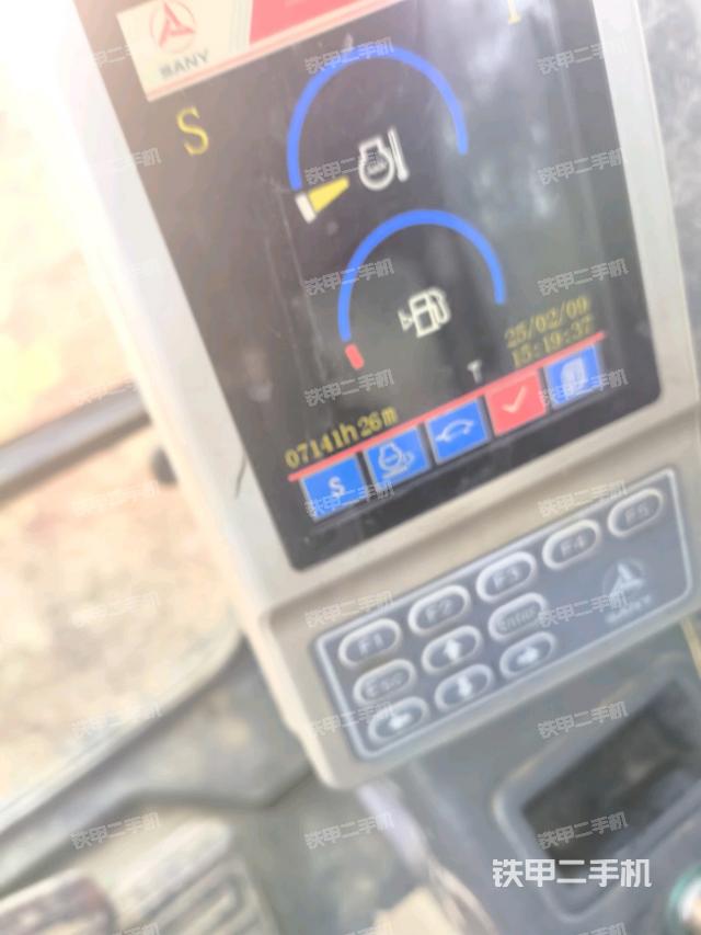 顯示屏?(駕駛室部分) 顯示屏?(駕駛室部分)