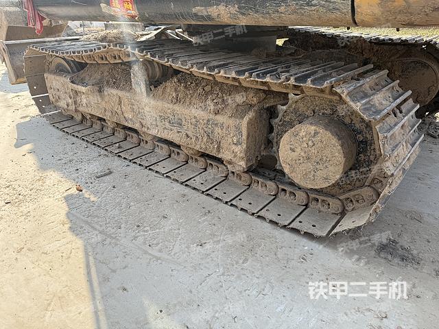 单侧履带整体（整机外观）