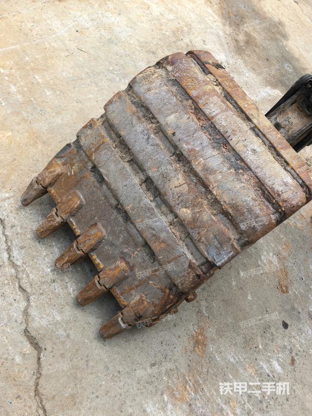 鏟斗45度（工作和回轉(zhuǎn)裝置）