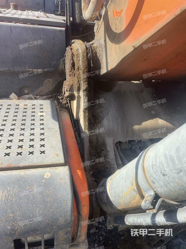 小臂整體右前（工作和回轉(zhuǎn)裝置）