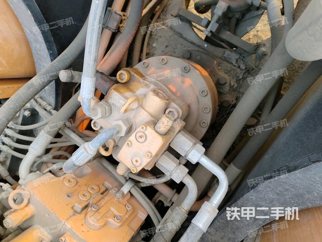 回轉(zhuǎn)馬達（上車部件）