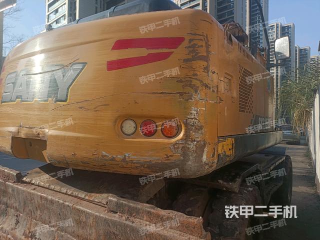 右后45(整機(jī)外觀) 右后45(整機(jī)外觀)