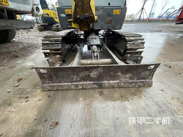 驾驶室整体（整机外观）