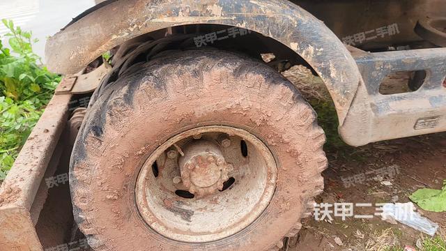 单侧履带整体（整机外观）