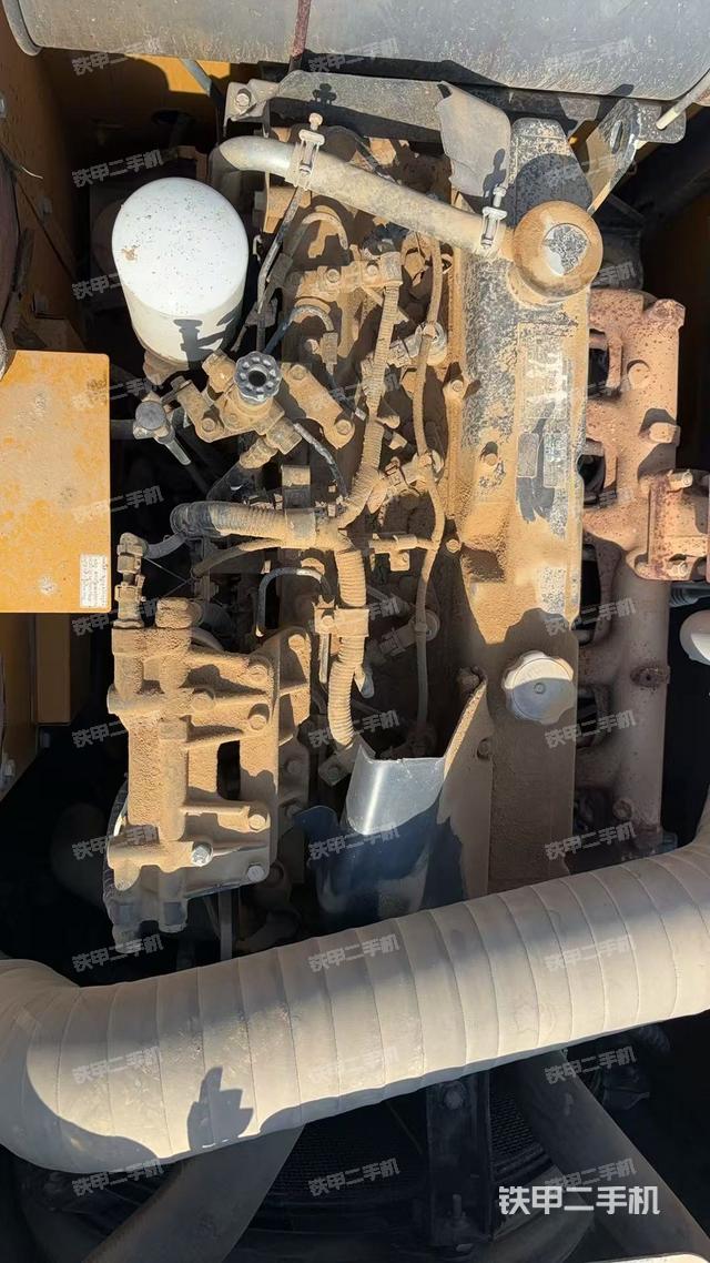 發(fā)動(dòng)機(jī)整體俯視(整機(jī)外觀) 發(fā)動(dòng)機(jī)整體俯視(整機(jī)外觀)