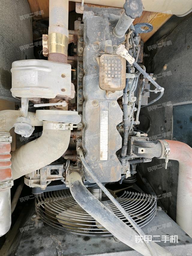 氣門室蓋螺絲特寫（上車部件）