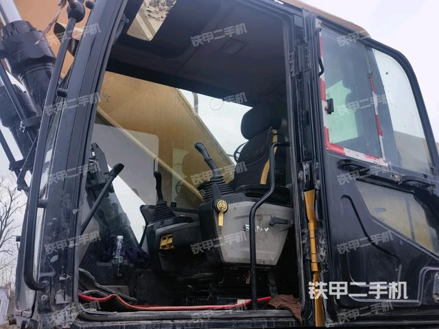 頂棚整體(駕駛室部分) 頂棚整體(駕駛室部分)
