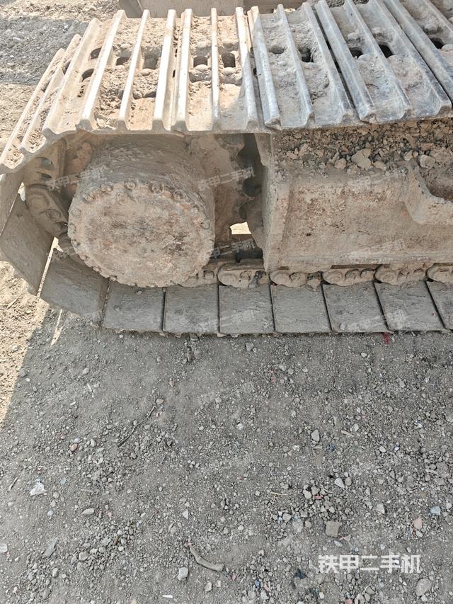 左驅(qū)動(dòng)輪（行走機(jī)構(gòu)）