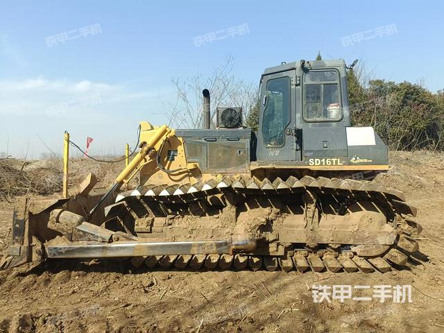 整機左側(cè)(設(shè)備外觀及核心部件) 整機左側(cè)(設(shè)備外觀及核心部件)